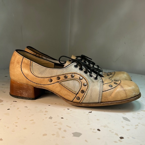 Vintage Groovy 1970s Whip Stitch Lace Up Shoes US size 9 approx - Picture 1 of 8